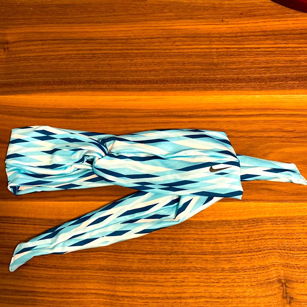 Nike head wrap in a neat print